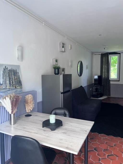 Studio Aux Abords Des Etangs Milly-sur-Therain Exterior photo